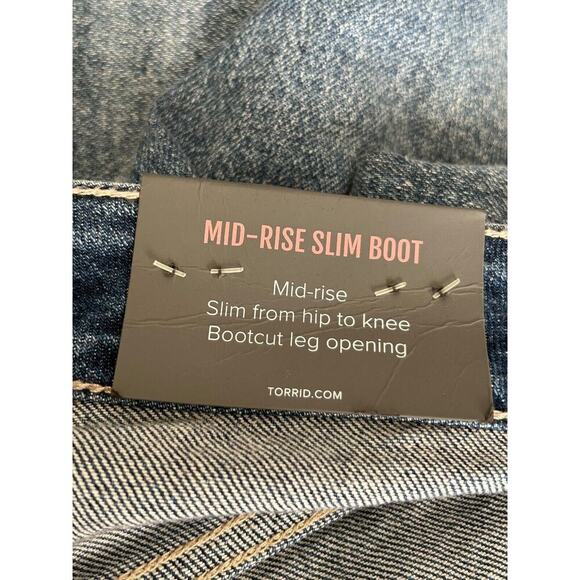 Torrid Jeans Womens Size 22T Mid Rise Slim Boot Bootcut Medium Wash 33" Inseam - Picture 7 of 16